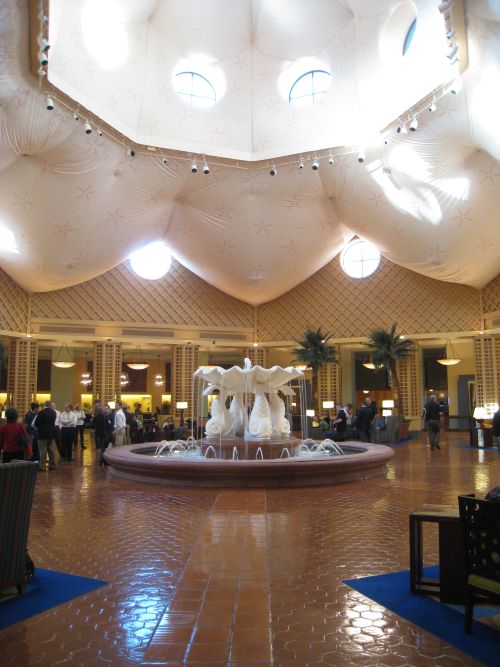 Image:Italiani a Lotusphere 2011: incontriamoci alla fontana